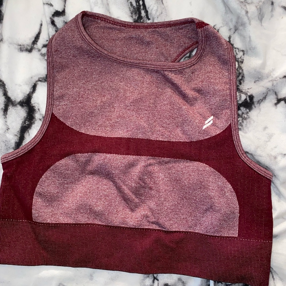 DOYOUEVEN high neck sports bra